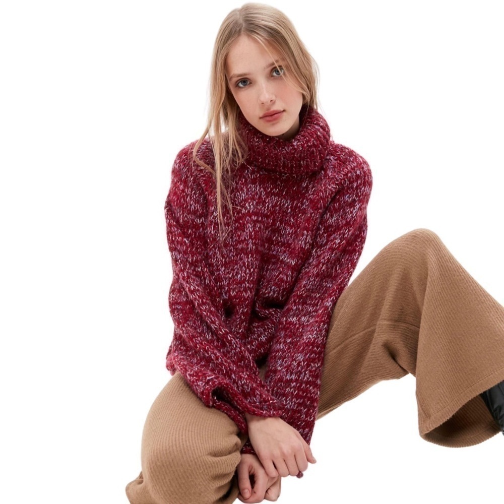 New! Urban Outfitters Turtleneck Chunky Knit Bell Sleeve Sweater